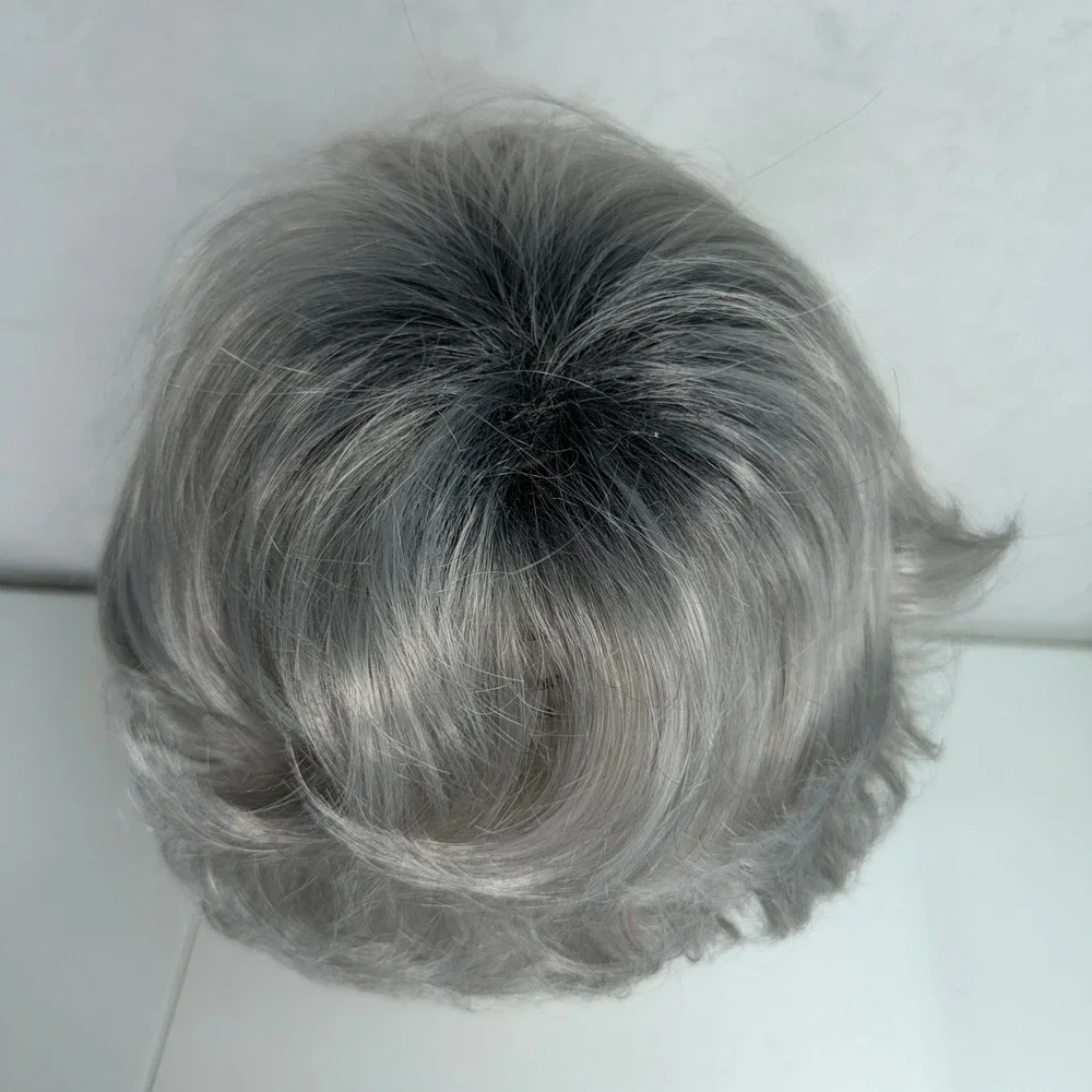 Short Wavy Wig Silver Grey Ombre Layered Synthetic Sophisticated Classy Comfort